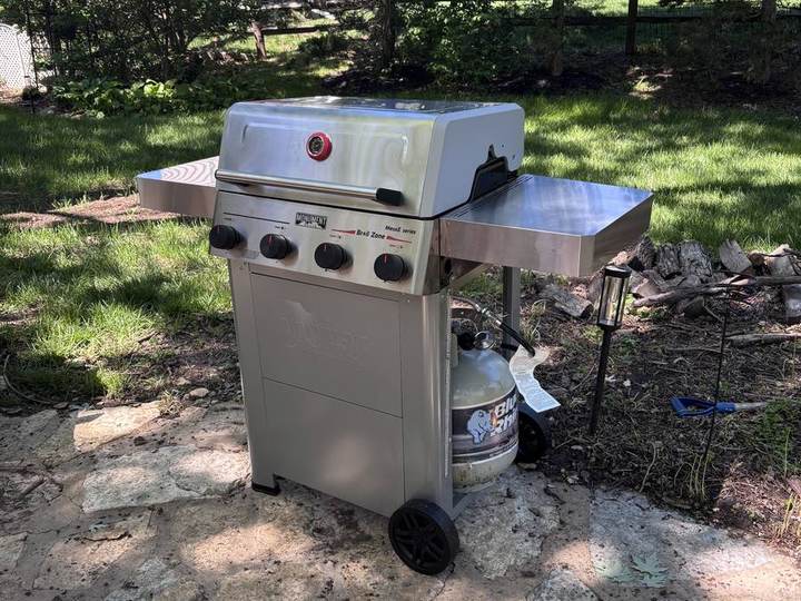 Fully assembled outdoor gas grill