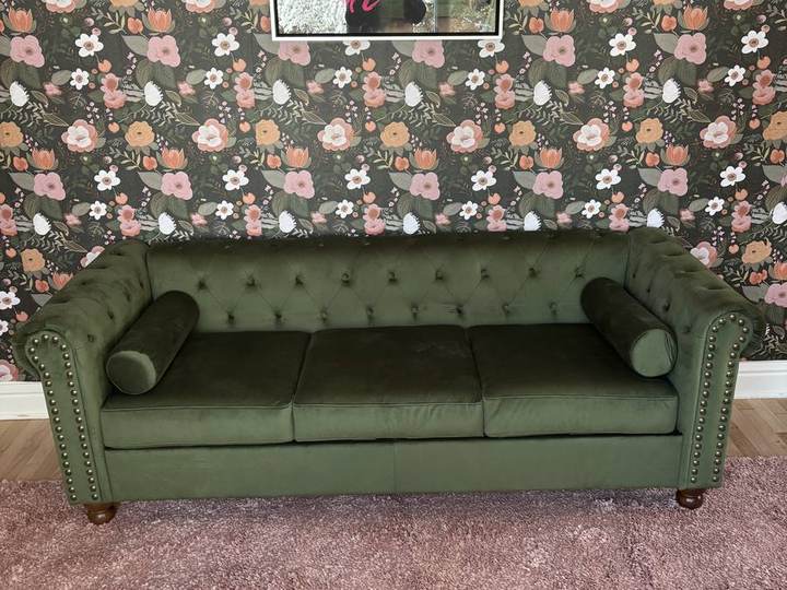 Tufted velvet sofa assembly